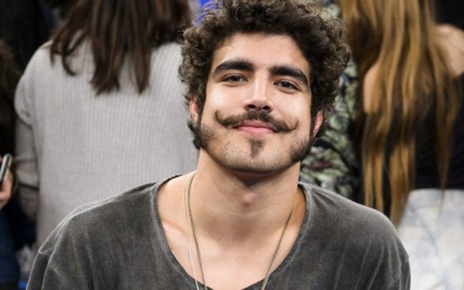 O ator Caio Castro durante participação no Altas Horas em agosto deste ano: rumo à Band - Ramón Vasconcelos/TV Globo