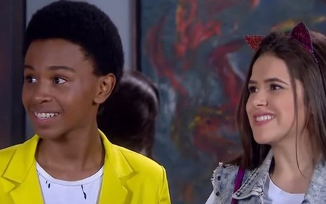 Zeca (Jean Paulo Campos) e Juju (Maisa Silva) em Carinha de Anjo: reta final não supera nova novela do SBT - REPRODUÇÃO/SBT
