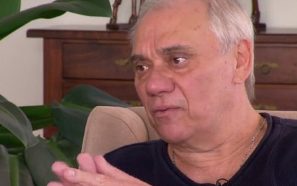 Marcelo Rezende em entrevista ao Domingo Espetacular, ao qual revelou estar com câncer - Reprodução/RecordTV