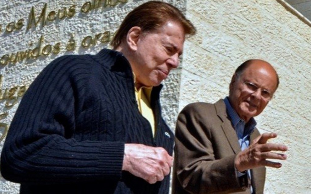 Silvio Santos e Edir Macedo durante visita do dono do SBT ao Templo de Salomão, em agosto - Reprodução/TV Record