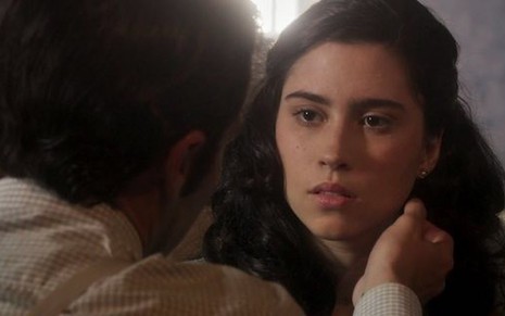 Fernão (Jayme Matarazzo) e Tereza (Olívia Torres) vão ter encontro secreto na novela - Reprodução/TV Globo