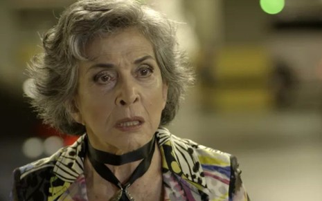 Elvira (Betty Faria) enfrentará a vilã no capítulo desta sexta-feira (15) de A Força do Querer - Reprodução/TV Globo