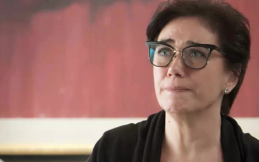 Lilia Cabral (Silvana) em  A Força do Querer; arquiteta ficará presa em cassino barra-pesada - Reprodução/TV Globo