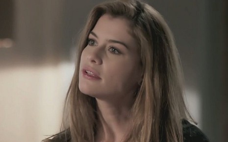 Alinne Moraes (Lívia) em cena de Além do Tempo, novela das seis da Globo - Reprodução/TV Globo