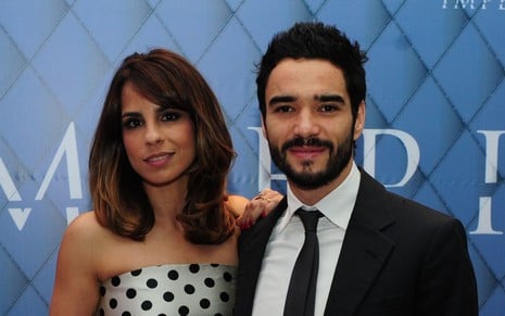 O ex-casal Maria Ribeiro e Caio Blat na festa de divulgação da novela Império, em 2014