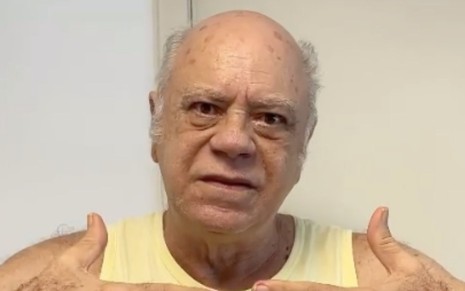O ator veterano Tonico Pereira em vídeo publicado no Instagram