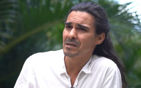 André Gonçalves em entrevista ao jornal Extra, no YouTube