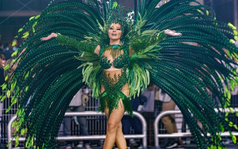 Duda Serdan, princesa da Mancha Verde, em desfile do Carnaval de São Paulo