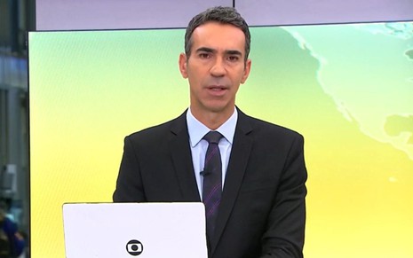 O jornalista e apresentador Cesar Tralli no Jornal Hoje exibido na quinta-feira (5) na Globo