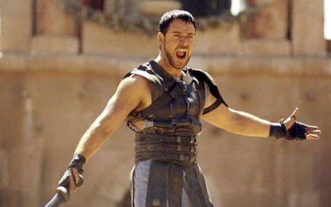 Russell Crowe em cena de Gladiador (2000)