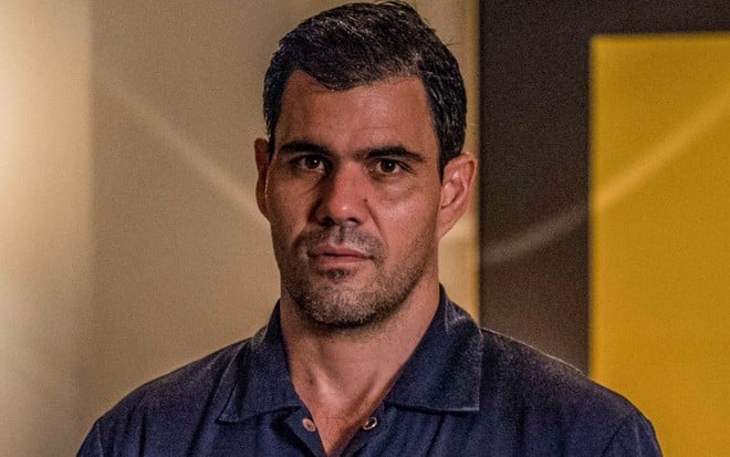 Juliano Cazarré caracterizado como Magno na novela Amor de Mãe (2019) - CESAR ALVES/TV GLOBO