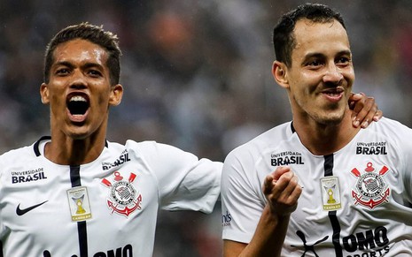 Pedrinho (à esq.) e Rodriguinho comemoram gol da vitória do Corinthians sobre o Fluminense - Divulgação/Ag. Corinthians