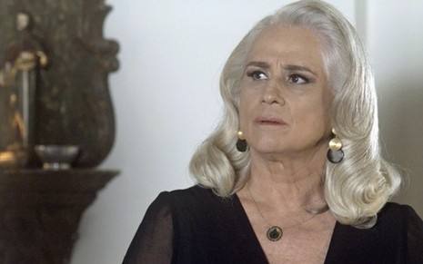 Vera Holtz interpreta a vilã Mag no capítulo de sexta (25) de A Lei do Amor, novela da Globo - Divulgação/Globo
