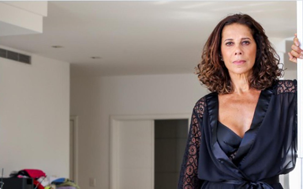 A atriz Angela Viera interpreta Branca na novela das nove da Globo: Em Família - Paulo Belote/TV Globo