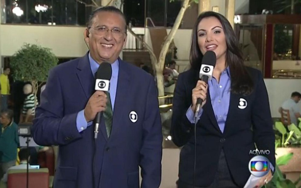 Galvão Bueno e Patrícia Poeta apresentam juntos o Jornal Nacional nesta segunda-feira (2) - Reprodução/TV Globo