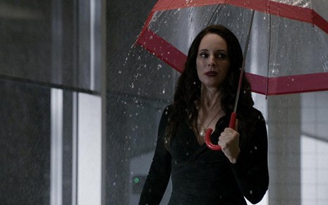 Madeleine Stowe, como Victoria Grayson, em cena do episódio de estreia da 4ª temporada de Revenge - Divulgação/ABC