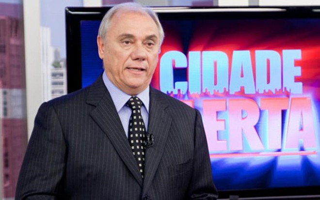 Marcelo Rezende no Cidade Alerta; apresentador anunciou o Jornal Nacional na Record nesta quarta (10) - Divulgação/TV Record