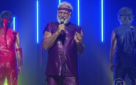 Antonio Fagundes imita o grupo Menudo no último episódio da segunda temporada de Tá no Ar, da Globo - Reprodução/TV Globo