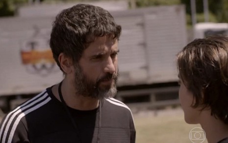 Gael (Eriberto Leão) encontra a filha, Karina (Isabella Santoni),  em sequência de Malhação - Reprodução/TV Globo