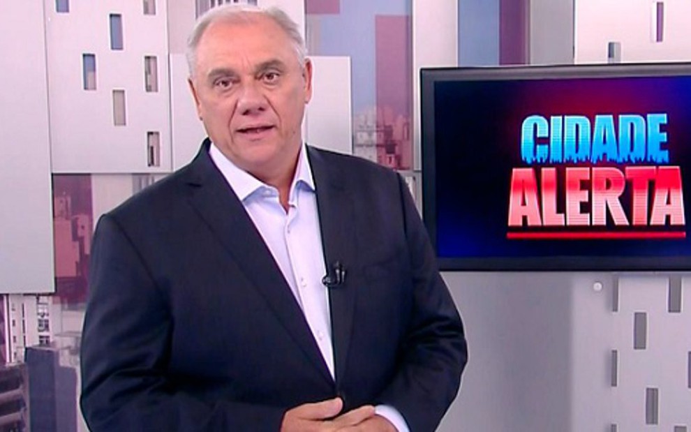 Marcelo Rezende apresenta o Cidade Alerta; programa da Record teve pior audiência em um mês - Reprodução/TV Record