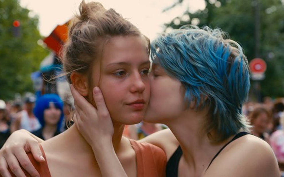 As atrizes Adèle Exarchopoulos e Léa Seydoux em cena do filme Azul É a Cor Mais Quente (2013) - Divulgação/Wild Bunch