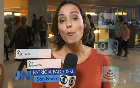 A repórter Patricia Falcoski em reportagem sobre uso de telefone celular no Jornal Nacional de sábado - Reprodução/TV Globo