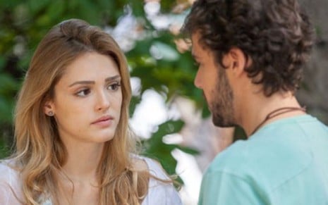 Júlia (Isabelle Drummond) e Pedro (Jayme Matarazzo) em cena de Sete Vidas, novela das seis - Reprodução/TV Globo