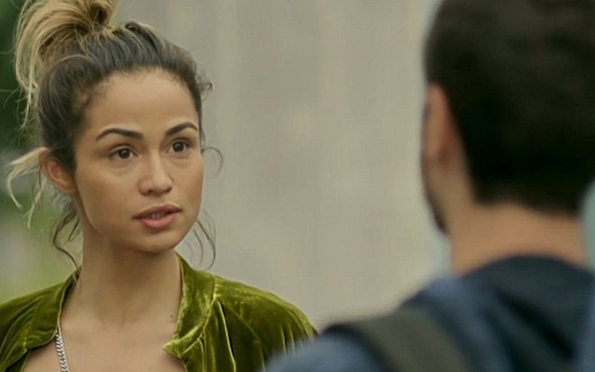 Wanderley (Bernardo Marinho) convencerá Sandra Helena (Nanda Costa) a ajudar seu irmão - Reprodução/TV Globo