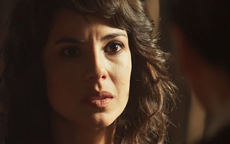 Andreia Horta (Lucinda) em cena de Tempo de Amar; vilã se revoltará em dividir herança - Reprodução/TV Globo