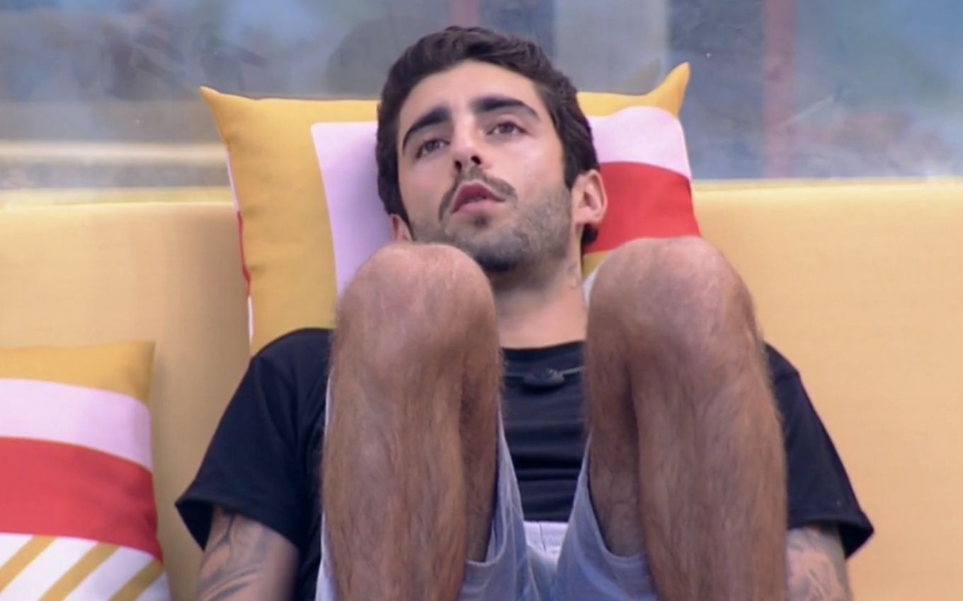 Trocado Por Arthur Scooby Reclama Paulo Andr No Bbb Te