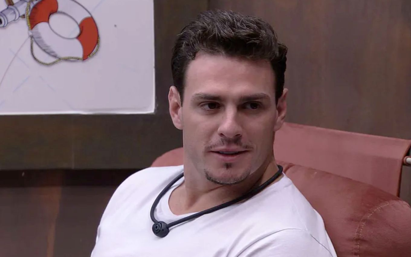 No BBB 23 Gustavo acaba Larissa por flerte famoso Expõe