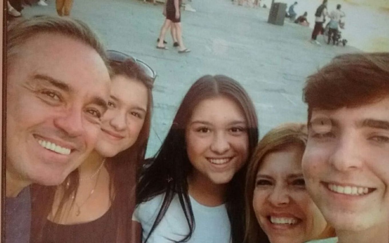 Vi Va Revela Ltima Foto De Gugu Liberato Em Fam Lia Rasga O Cora O