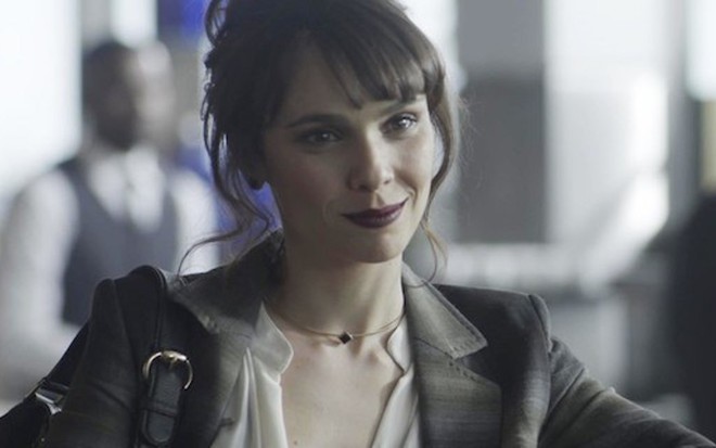 Irene (Débora Falabella) ficará descontrolada após levar fora em A Força do Querer, da Globo - Reprodução/TV Globo