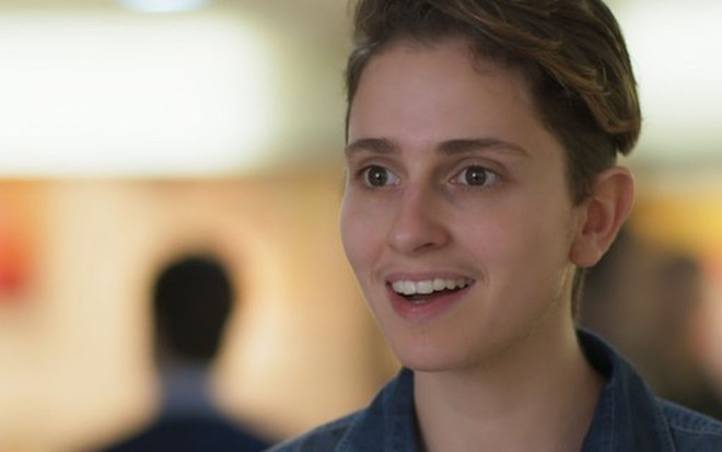 Ivana (Carol Duarte) aceitará sugestão da prima e adotará novo nome a partir de hoje (5)  - Reprodução/TV Globo