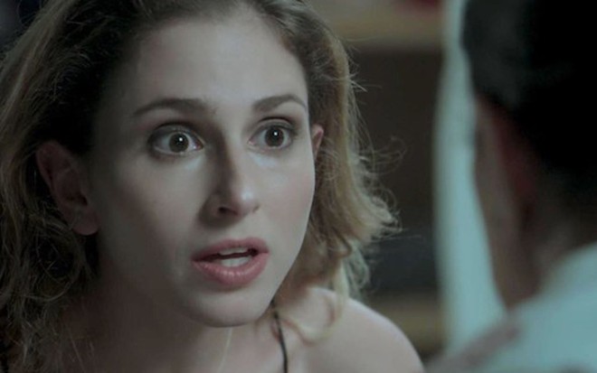 Ivana (Carol Duarte) em conversa com Zu (Cláudia Mello) que será exibida neste sábado (27) - Reprodução/TV Globo