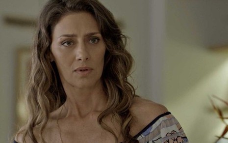 Joyce (Maria Fernanda Cândido) pressionará a nora na novela das nove da Globo - Reprodução/TV Globo