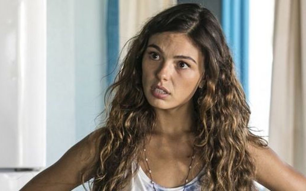 Ritinha (Isis Valverde) em A Força do Querer; 'sereia' continuará casada com dois homens - Reprodução/TV Globo