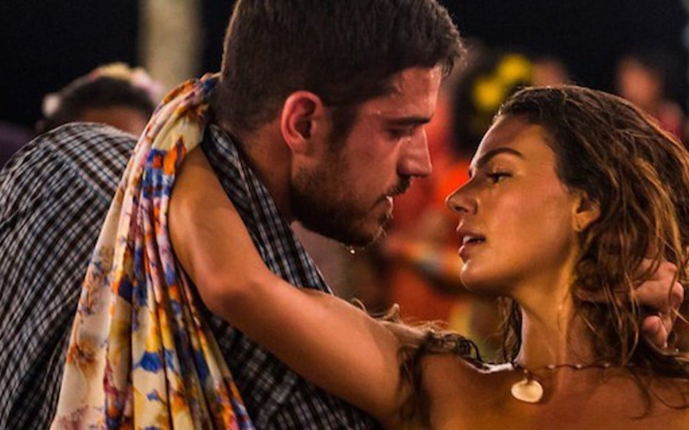 Zeca (Marco Pigossi) é apaixonado por Ritinha (Isis Valverde) na nova novela das nove - Reprodução/TV Globo