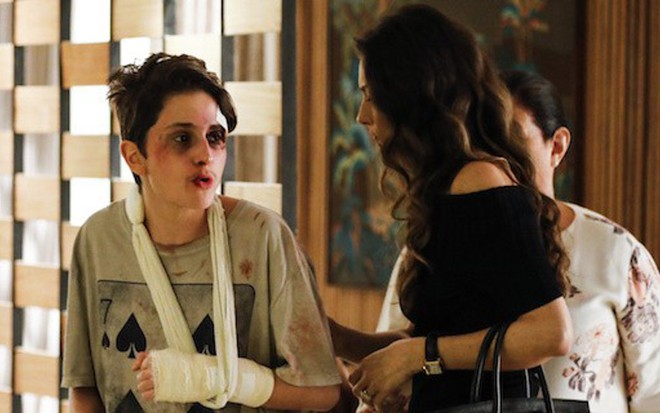 Carol Duarte e Maria Fernanda Cândido em cena desta quarta (11); Joyce se comoverá - Victor Pollak/TV Globo