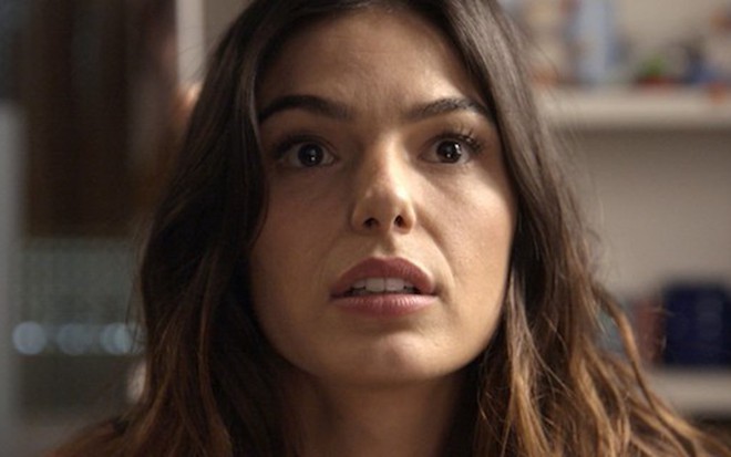 Ritinha (Isis Valverde) terá mentira encoberta em tribunal no capítulo desta segunda (16) - Fotos Reprodução/TV Globo