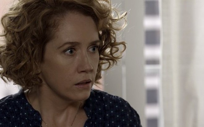 Vitória (Camila Morgado) ficará transtornada ao descobrir que sua mãe a enganou - Fotos Reprodução/TV Globo