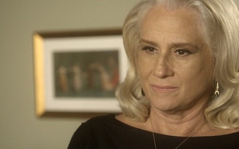 Magnólia (Vera Holtz) pedirá ajuda na novela A Lei do Amor para fazer chantagem - Reprodução/TV Globo