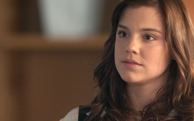 Marina (Alice Wegmann) em cena da novela das nove da Globo, A Lei do Amor - Reprodução/TV Globo