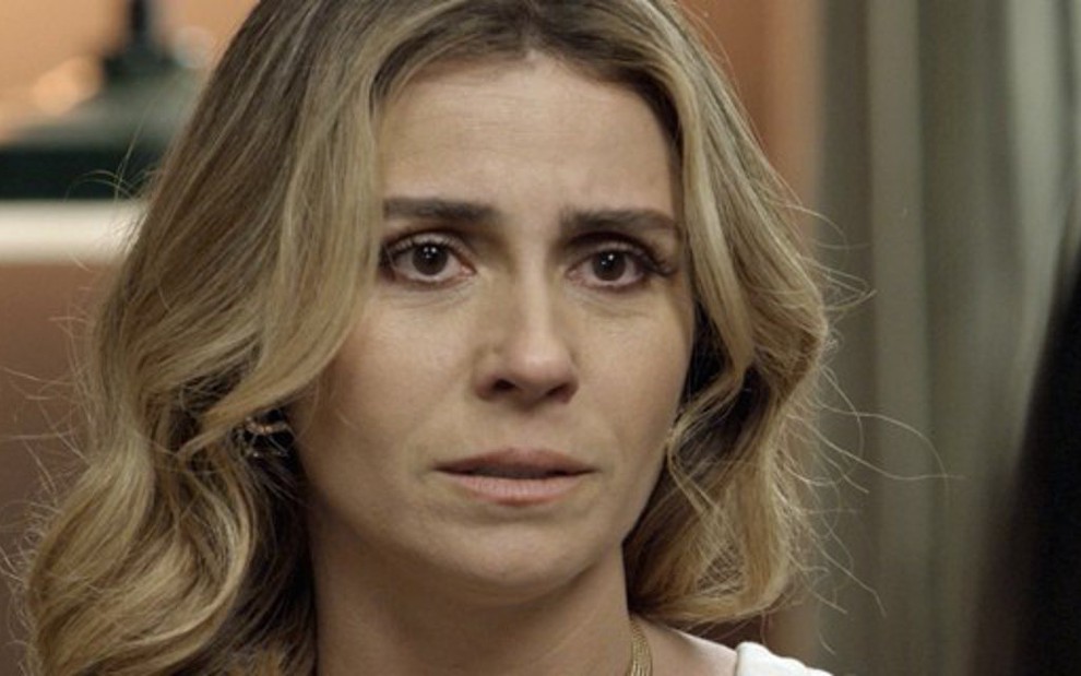 Giovanna Antonelli (Atena) em cena da novela das nove da Globo, A Regra do Jogo - Reprodução/TV Globo