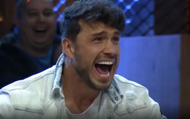 Lucas Viana é a campeão de A Fazenda 11