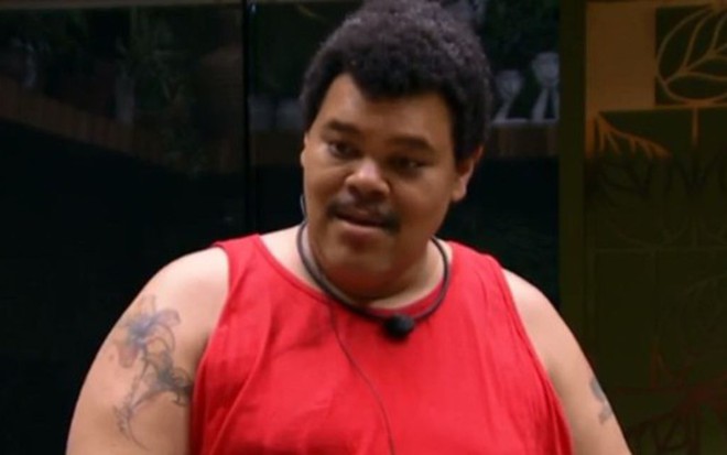 Babu Santana dentro do confinamento do BBB20