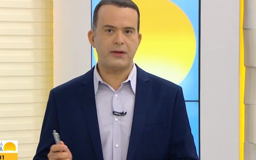 Ricardo Ishmael no comando do Jornal da Manhã, da Globo da Bahia