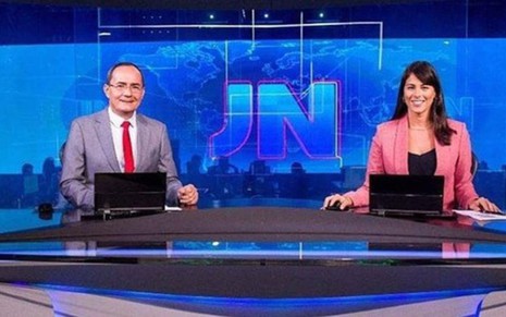 Ayres Rocha e Jessica Senra na gravação de piloto do Jornal Nacional