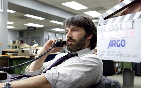 O ator Ben Affleck no set de Argo; ele também foi diretor e produtor do filme - Divulgação/Warner