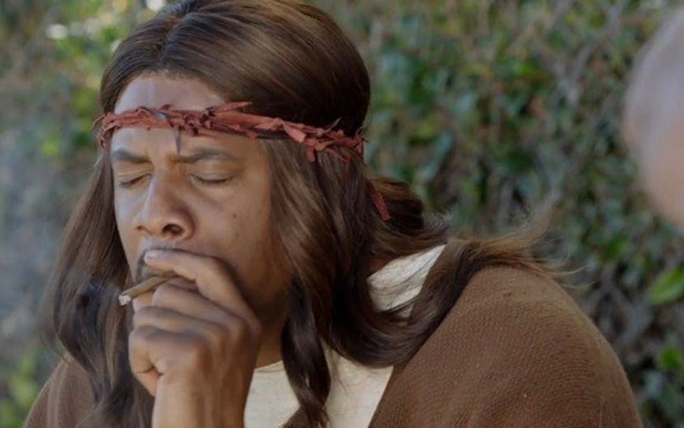 O ator Gerald Johnson em Black Jesus; comédia traz Jesus negro e usuário de maconha - Reprodução/Adult Swim